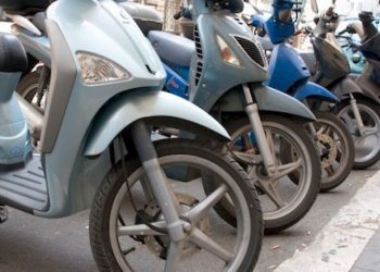 Dificuldades na partida a frio, falha na aceleração e marcha lenta da motocicleta