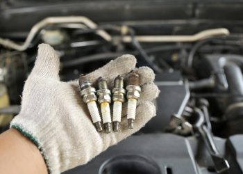 O que fazer quando vela de ignição fica carbonizada?