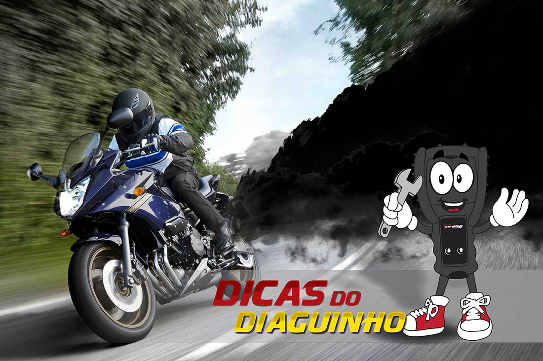 Fumaça preta no escape da motocicleta. E agora?