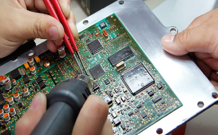 Importância do reparador automotivo se manter atualizado e se especializar