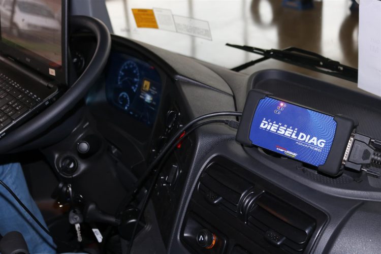 Quais informações podem ser obtidas com um scanner diesel?