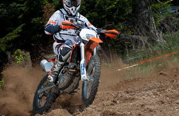 MOTO TRILHAS E LAMA  Honda dirt bike, Moto de trilha, Corrida de motocross