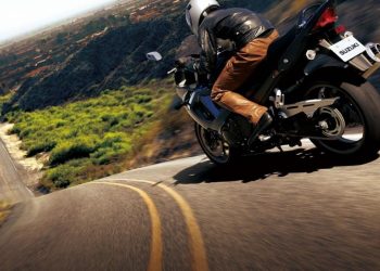 7 erros que você comete e podem prejudicar a moto
